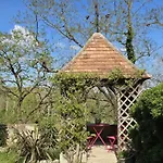 La Demeure Du Bord'o Bed & Breakfast