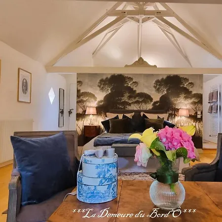 La Demeure Du Bord'o Bed & Breakfast *