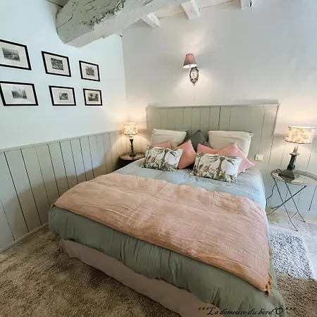 La Demeure Du Bord'o Bed & Breakfast *