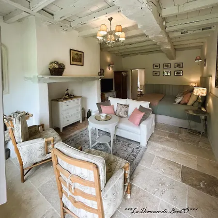 La Demeure Du Bord'o Bed & Breakfast