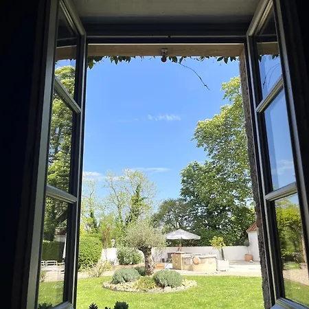 La Demeure Du Bord'o Bed and breakfast 3*