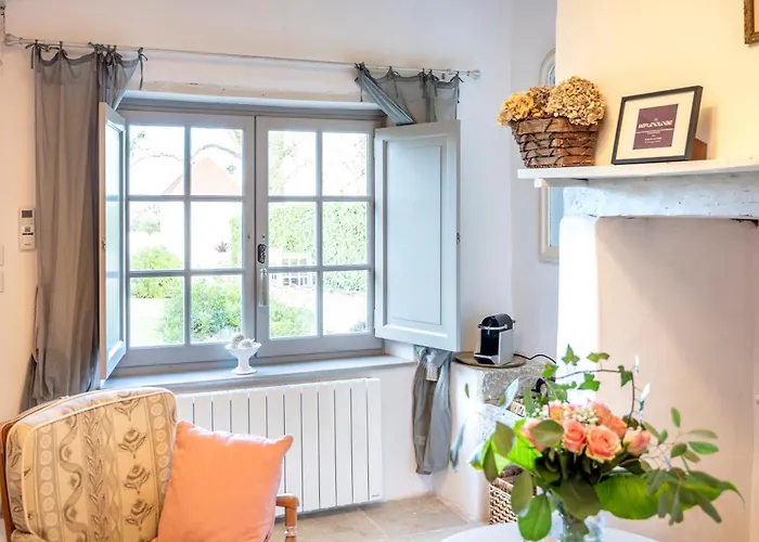 Bed & Breakfast La Demeure Du Bord'o 3*